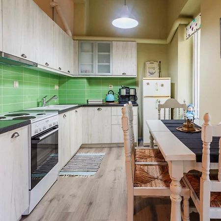 Kalamata Rose Nest - Urban Comfy Escape Extérieur photo