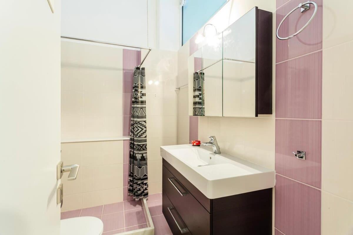 Kalamata Rose Nest - Urban Comfy Escape Extérieur photo