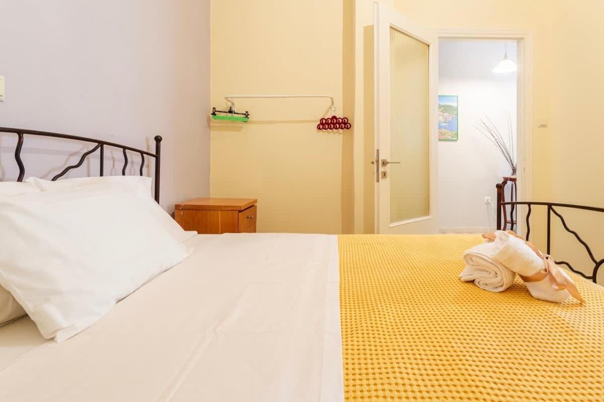 Kalamata Rose Nest - Urban Comfy Escape Extérieur photo